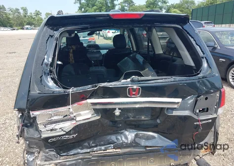 2008 Honda Odyssey Touring z USA, uszkodzony, nr VIN 5FNRL388X8B109847